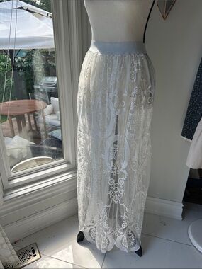 CUPSHE Sheer Ivory White Lace Maxi Skirt Swim Beach Coverup Small-Medium